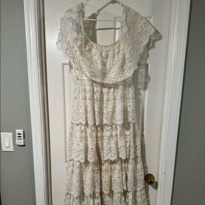 Vintage lace wedding dress